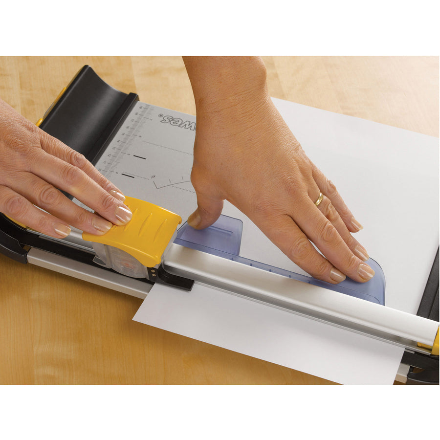 Fellowes Neutron™ Plus Rotary Trimmer 5410102