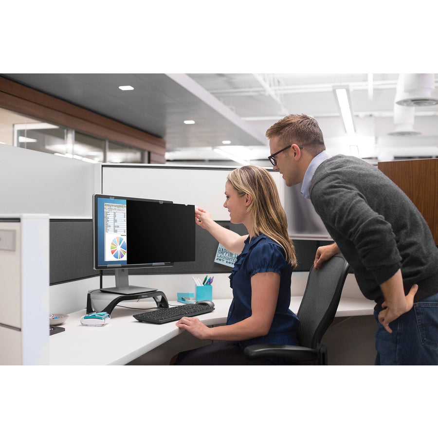 Fellowes PrivaScreen™ Blackout Privacy Filter - 24.0" Wide 4801601