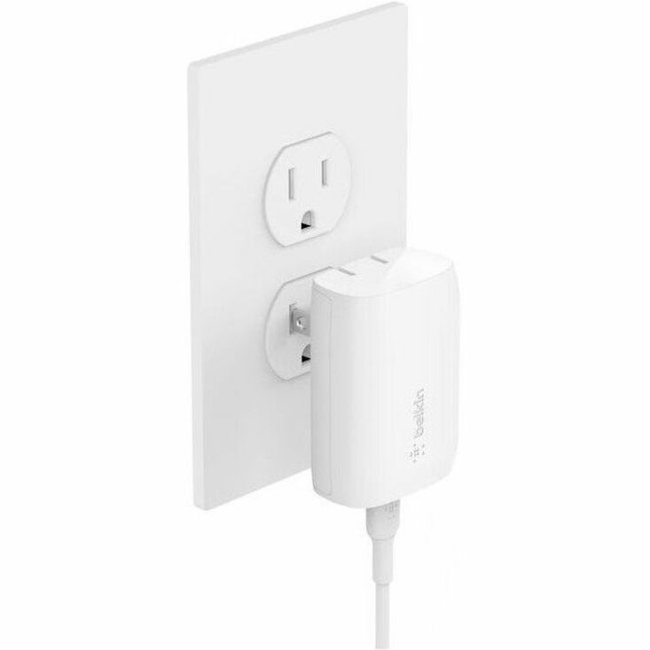 Belkin USB-C® PD 3.0 PPS Wall Charger 30W + USB-C® Cable with Lightning Connector WCA005DQ1MWH-B5