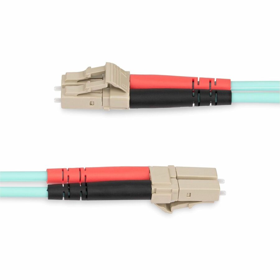 StarTech.com 25m (82ft) LC/UPC to LC/UPC OM4 Multimode Fiber Optic Cable, 50/125µm, 100G, Low Insertion Loss, LSZH Fiber Jumper Cord 450FBLCLC25