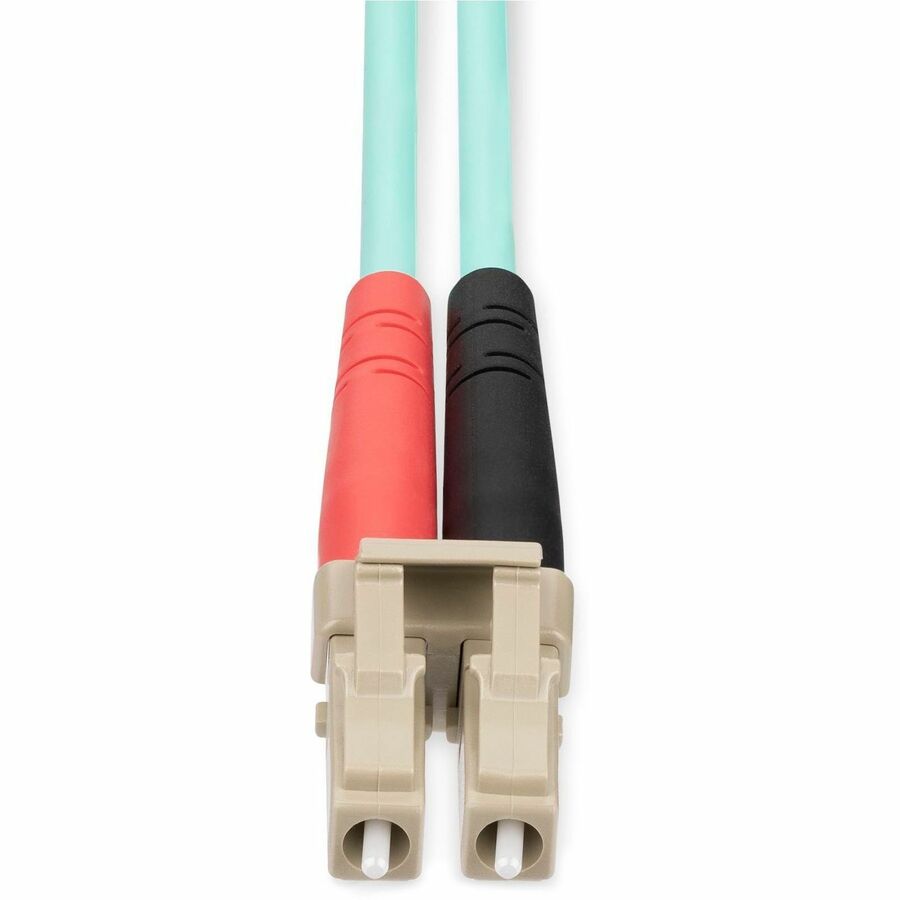 StarTech.com 25m (82ft) LC/UPC to LC/UPC OM4 Multimode Fiber Optic Cable, 50/125µm, 100G, Low Insertion Loss, LSZH Fiber Jumper Cord 450FBLCLC25
