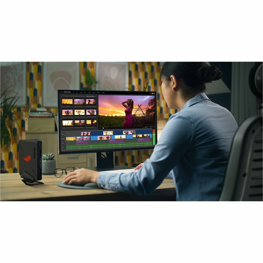 Asus ROG NUC Gaming Desktop Computer - Intel - 16 GB - Mini PC RNUC14SRKU7168A1I