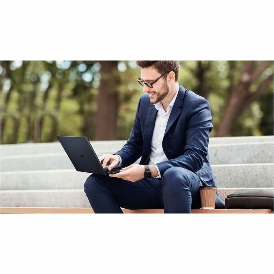 Asus ExpertBook B5 B5404 B5404CMA-P73-CA 14" Notebook - Intel Core Ultra 7 155H - 32 GB - 1 TB SSD - Star Black B5404CMA-P73-CA