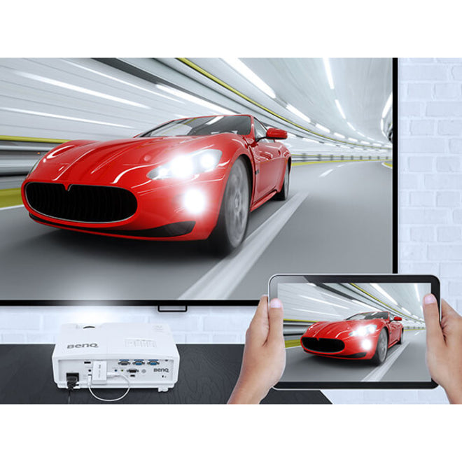 BenQ QCast Mirror QP20 IEEE 802.11ac WiMedia Adapter for Smartphone/Tablet/Notebook 5A.JH328.10A