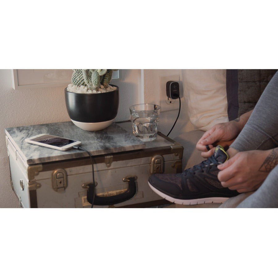 Câble Belkin USB-C vers USB-A avec chargeur domestique universel F7U001TT06-BLK