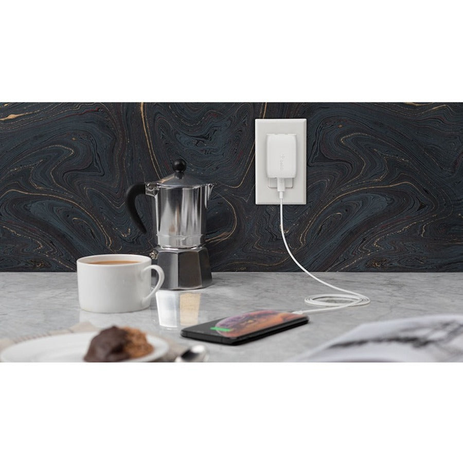 Chargeur mural Belkin BOOST↑CHARGE 20 W USB-C PD WCA003DQWH