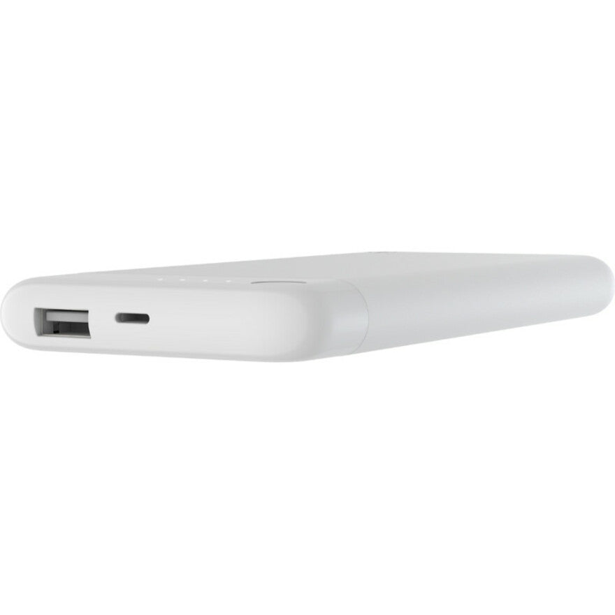 Banque d'alimentation Belkin BOOST↑CHARGE 5K avec connecteur Lightning F7U045BTWHT