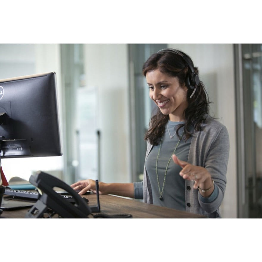 Plantronics B825-M Voyager Focus UC Headset 202652-102