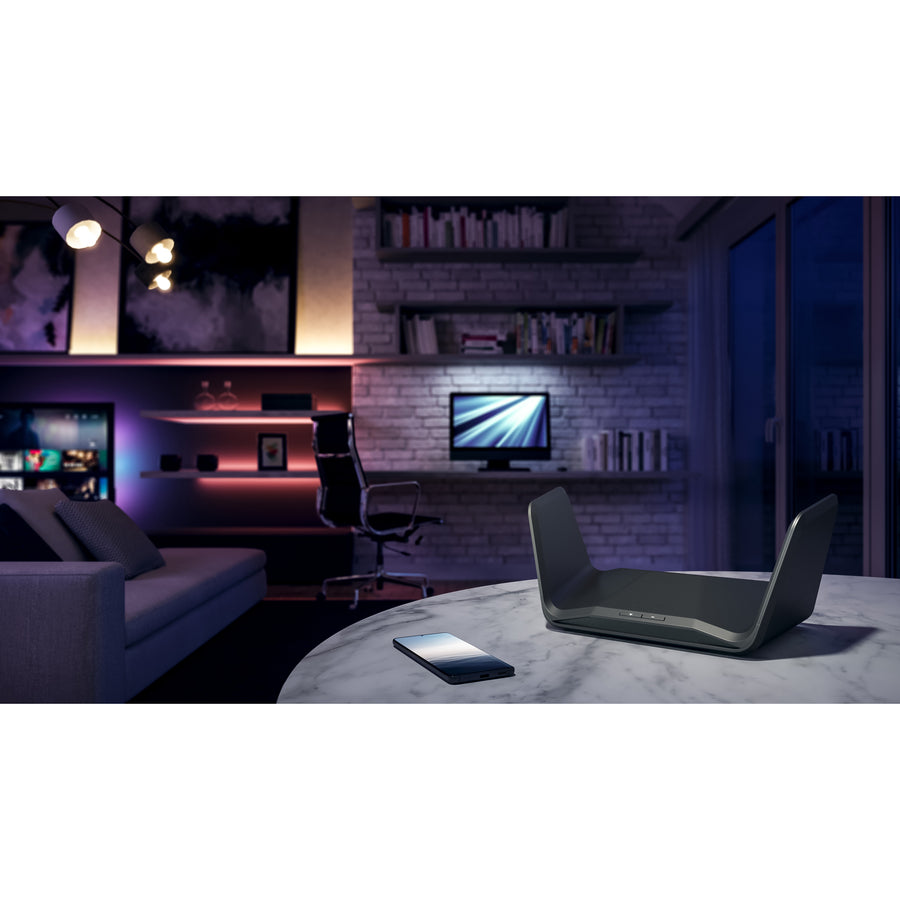 Netgear Nighthawk RAXE300 Wi-Fi 6E IEEE 802.11 a/b/g/n/ac/ax routeur sans fil Ethernet RAXE300-100CNS