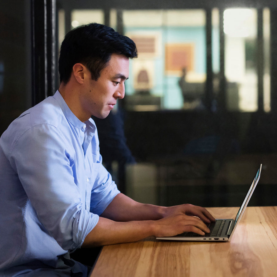 Ordinateur portable HP EliteBook 840 G8 14" - Full HD - 1920 x 1080 - Intel Core i5 11e génération i5-1145G7 Quad-core (4 cœurs) 2,60 GHz - 16 Go de RAM totale - 256 Go SSD - Argent 613P8UT#ABA