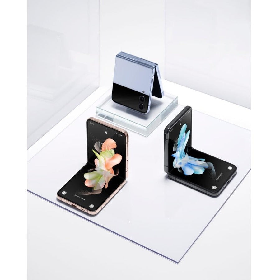 Smartphone Samsung Galaxy Z Flip4 256 Go - Écran pliable flexible 6,7" AMOLED dynamique Full HD Plus 2640 x 1080