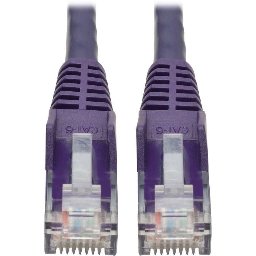 Tripp Lite by Eaton Cat6 Gigabit Câble de raccordement UTP moulé sans accroc (RJ45 M/M), Violet, 0,3 m N201-001-PU