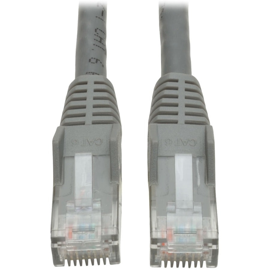 Tripp Lite par Eaton 30 pieds. Câble de raccordement moulé sans accroc Cat6 Gigabit (RJ45 M/M) - Gris N201-030-GY