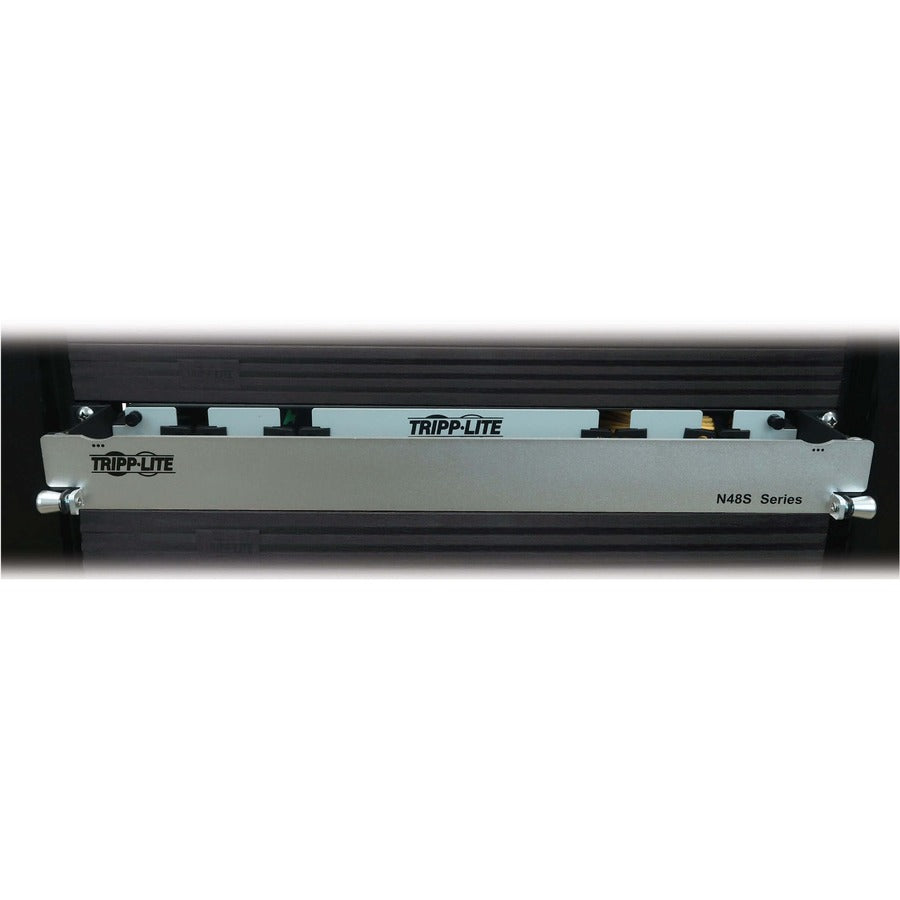 Tripp Lite by Eaton N48S-4M3X8M-10 Panneau fibre préchargé N48S-4M3X8M-10