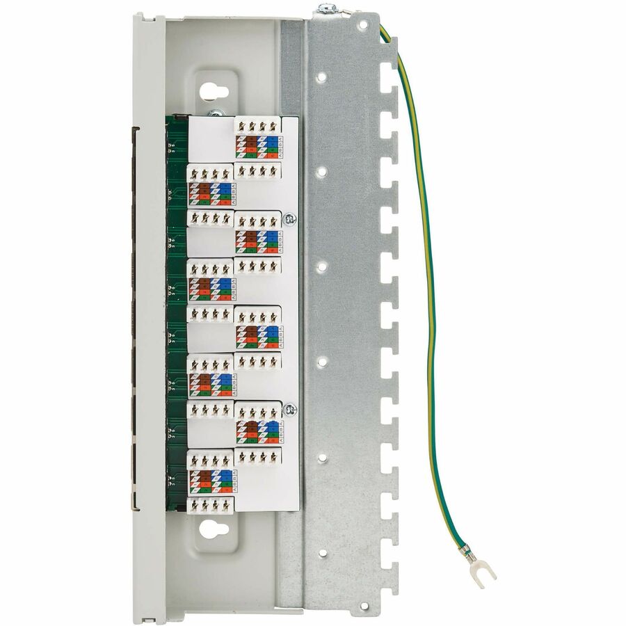 Panneau de brassage Tripp Lite by Eaton Cat6a STP, 8 ports, rail DIN ou montage mural, TAA N250-SH08-DIN6A