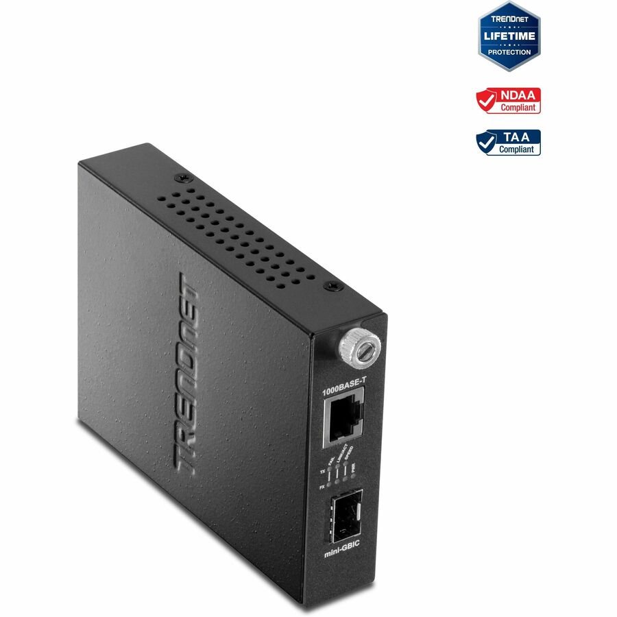 TRENDnet Convertisseur de média fibre 100/1000Base-T vers SFP, convertisseur fibre vers Ethernet, 1 port RJ-45 10/100/1000Base-T, 1 x emplacement mini-GBIC, protection à vie, noir, TFC-1000MGA TFC-1000MGA