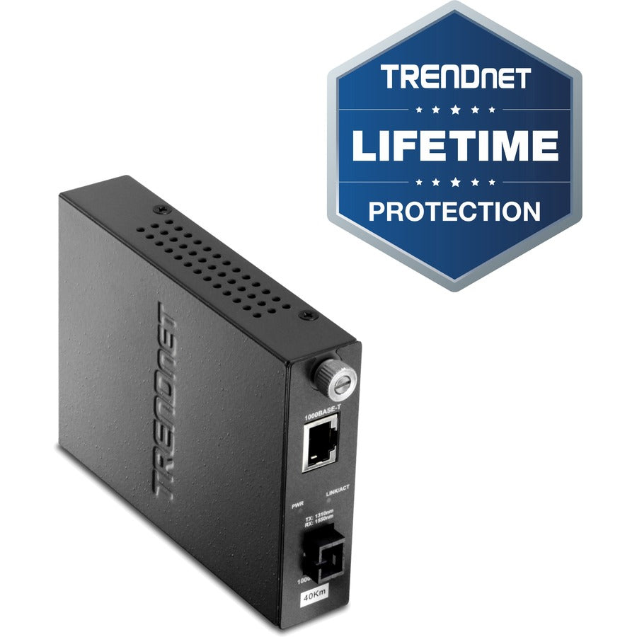 TRENDnet Intelligent 100Base-TX vers 100Base-FX Convertisseur de média fibre SC monomode à double longueur d'onde (40 km / 24,9 miles) ; Port RJ-45 ; Convertisseur fibre vers Ethernet ; Protection à vie ; TFC-110S40D3i TFC-110S40D3i