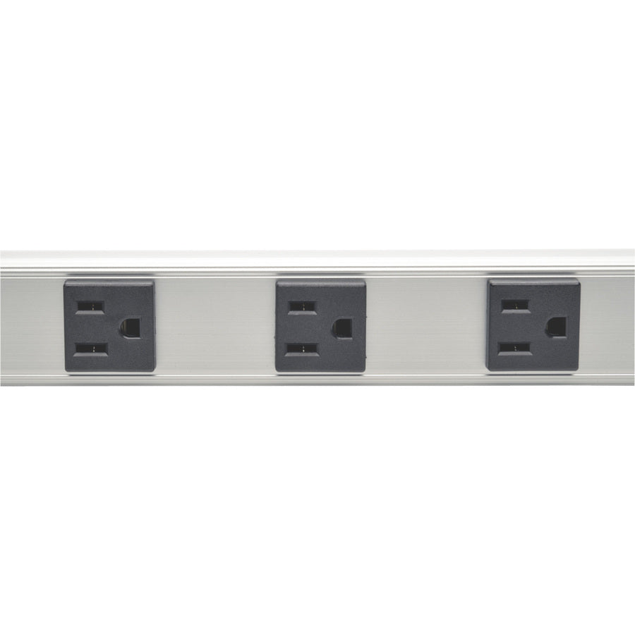 Tripp Lite par Eaton 36 po. Multiprise 12 prises avec cordon de 15 pieds, 1 050 joules, avec suppression des surtensions SS3612
