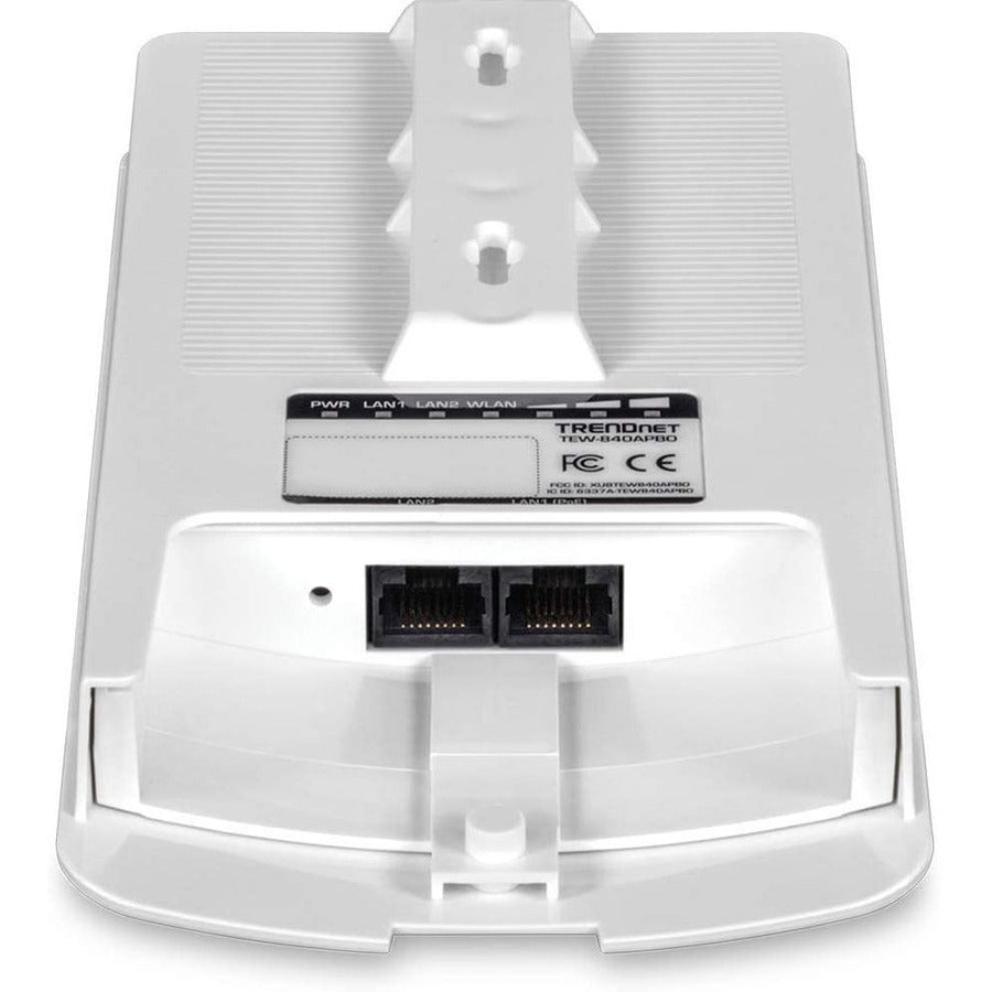 TRENDnet 14 DBI WiFi AC867 Outdoor Poe Preconfigured Point-to-Point Bridge Kit; 4 DBI Directional Antennas; for Point-to-Point WiFi Bridging Applications; 5GHz; AC867; TEW-840APBO2K TEW-840APBO2K