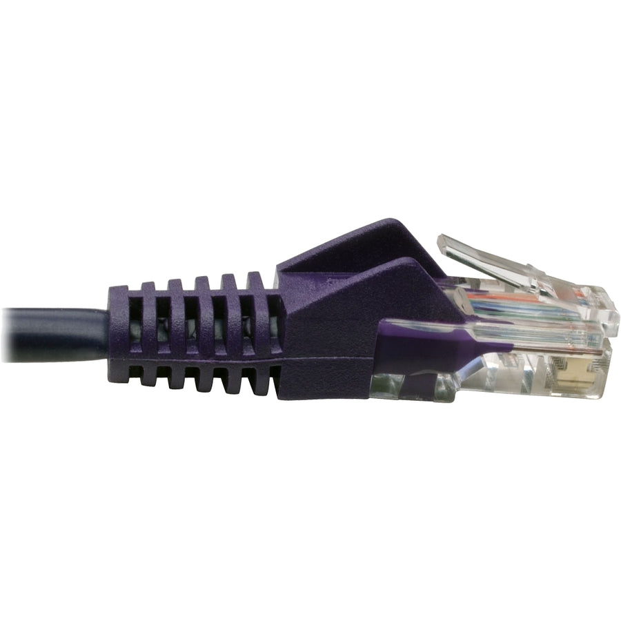 Tripp Lite by Eaton Cat5e Câble de brassage UTP moulé sans accroc Cat5e 350 MHz (RJ45 M/M), violet, 3 pieds N001-003-PU