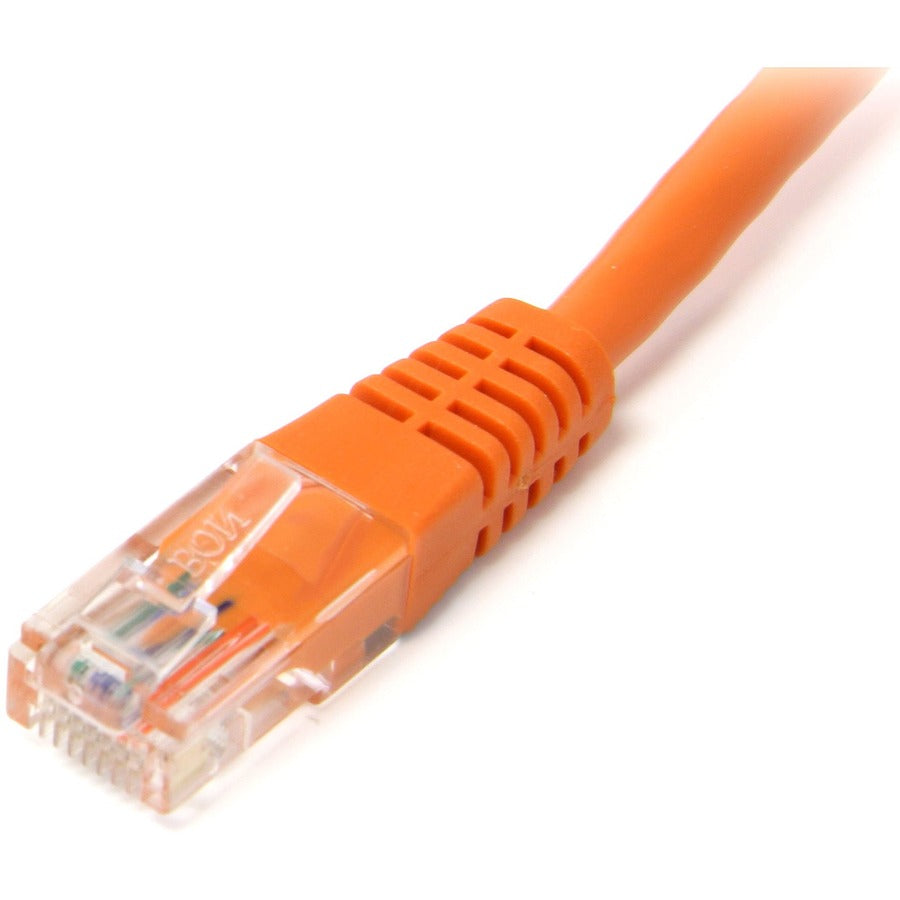 StarTech.com Startech Cat. Câble de brassage UTP 5E - 15 pieds - 1 x RJ-45, 1 x RJ-45 - Câble de brassage catégorie 5e externe moulé - Orange M45PATCH15OR