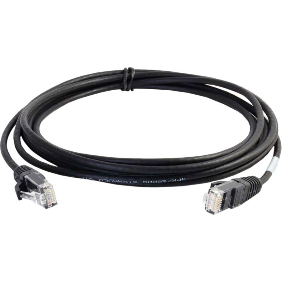 Câble Ethernet C2G Cat6 de 6 pieds - Mince - Sans accroc non blindé (UTP) - Noir 01105