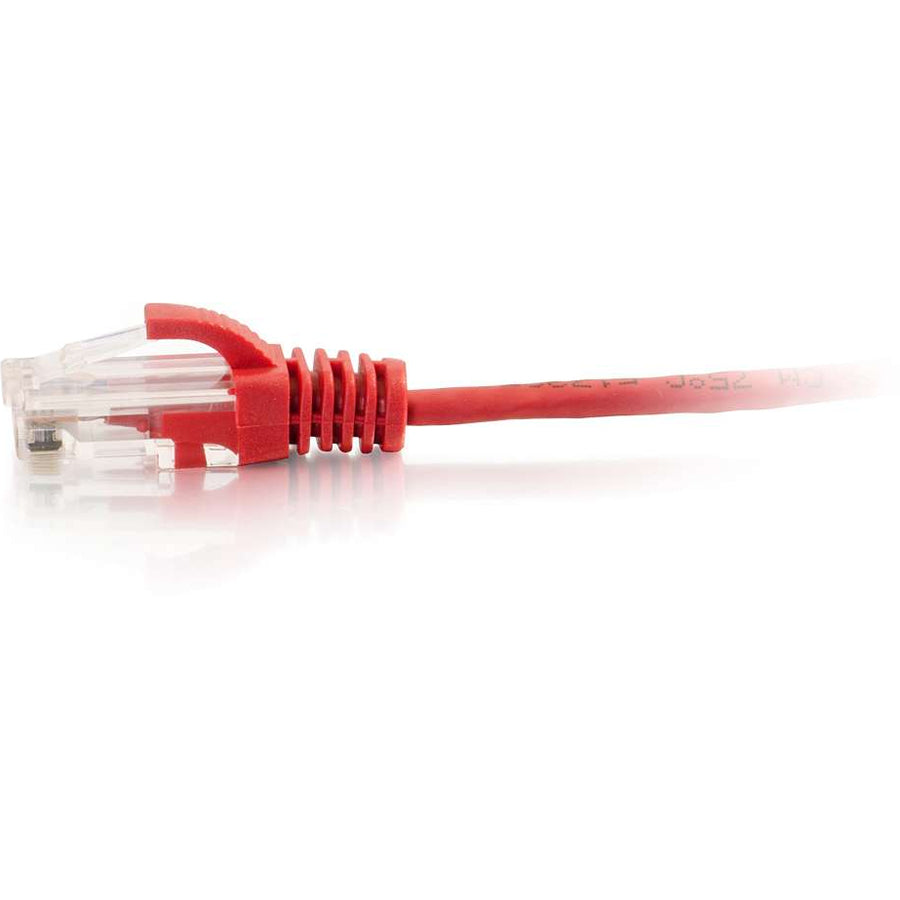 Câble Ethernet C2G Cat6 de 3 pieds - Mince - Sans accroc non blindé (UTP) - Rouge 01166