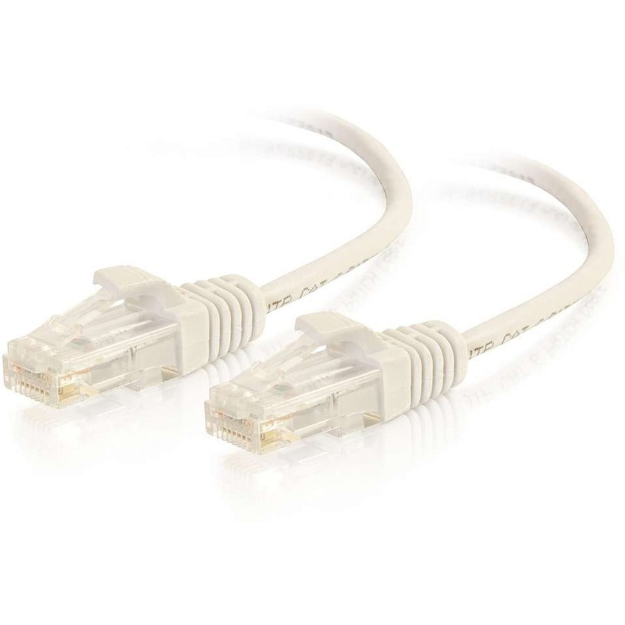 C2G 7 pieds Cat6 Snagless non blindé (UTP) câble de raccordement réseau Ethernet mince - blanc 01188