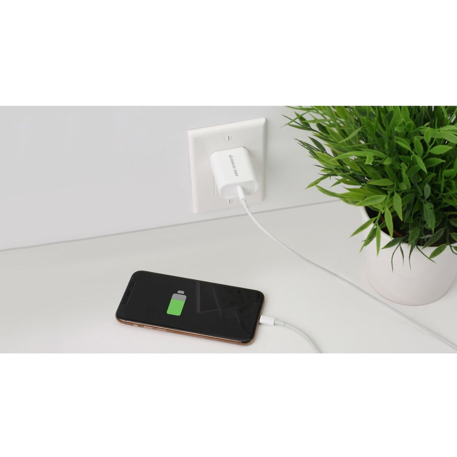 IOGEAR 20W USB-C Smartphone Charger GPAWC20W