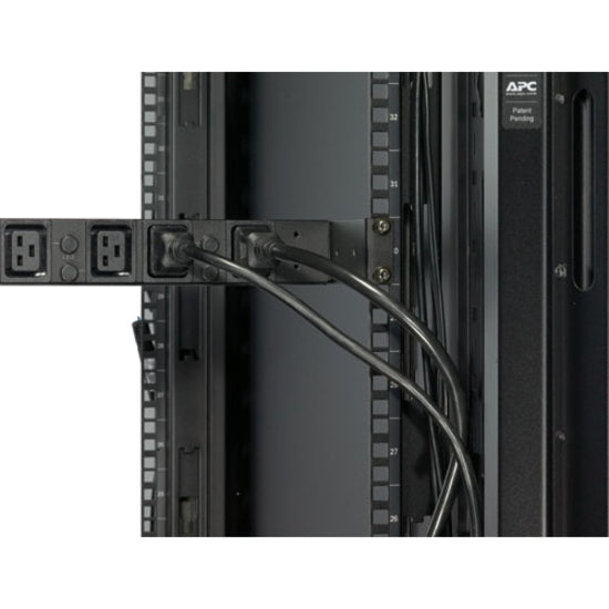 APC Rack de base 14,4 kW 40 A PDU AP7516