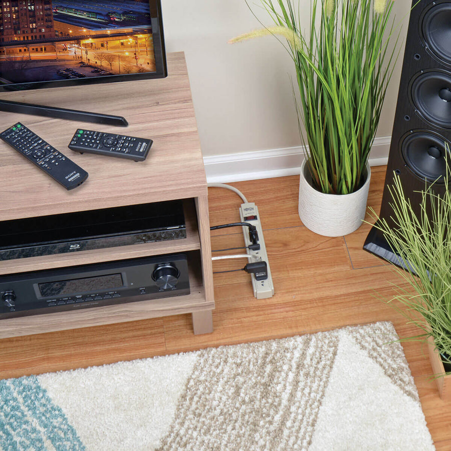 Tripp Lite Protect It! TLP615 6-Outlets Surge Suppressor TLP615