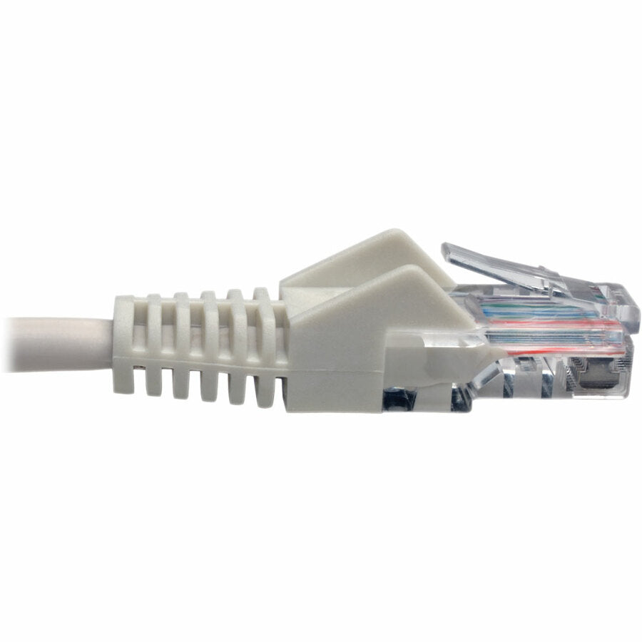 Tripp Lite by Eaton Cat5e Câble de brassage UTP moulé sans accroc Cat5e 350 MHz (RJ45 M/M), blanc, 15 pi N001-015-WH