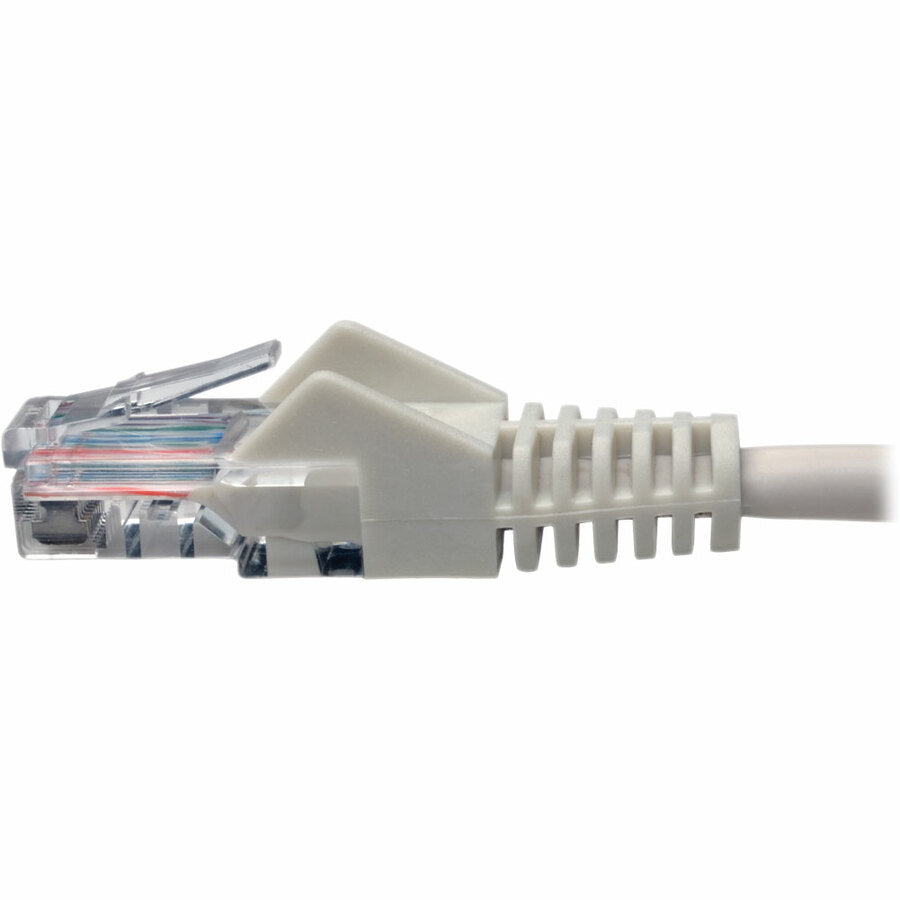 Tripp Lite by Eaton Cat5e Câble de brassage UTP moulé sans accroc Cat5e 350 MHz (RJ45 M/M), blanc, 15 pi N001-015-WH