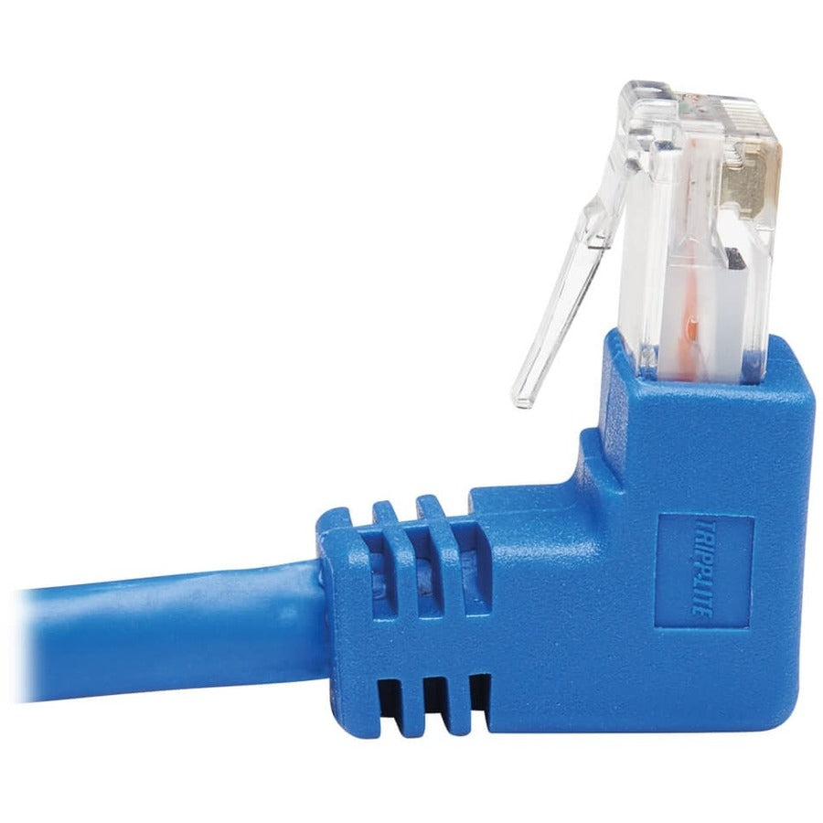 Tripp Lite by Eaton N204-015-BL-DN Câble Ethernet Cat6 à angle vers le bas - 15 pieds, M/M, bleu N204-015-BL-DN