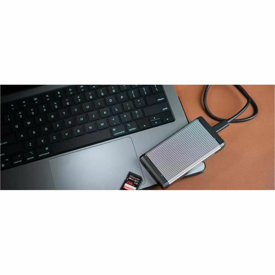 SanDisk Professional PRO-READER SDPR5A8-0000-GBAND Flash Reader SDPR5A8-0000-GBAND