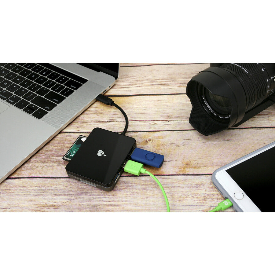 IOGEAR USB-C Hub with Multi-Memory Card Reader GUH3C37SD